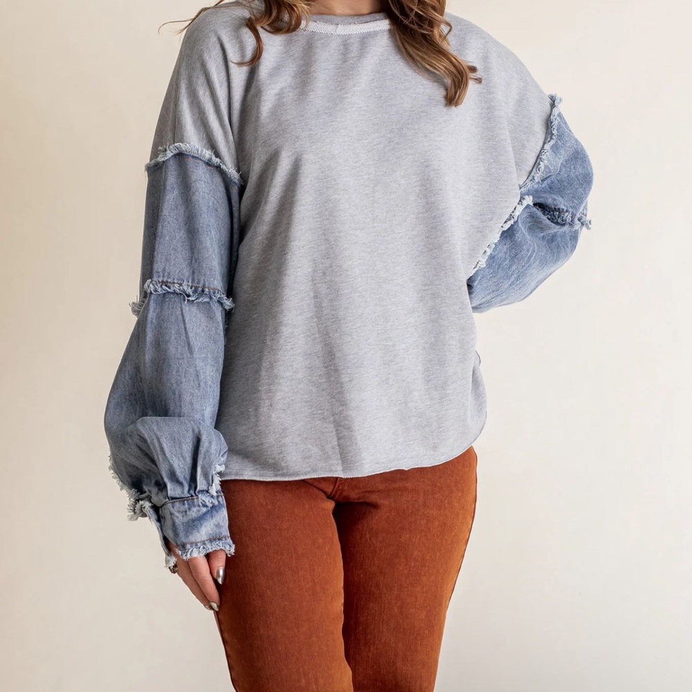 Free To Be Me Long Sleeve Boutique Top w/ Denim Sleeves